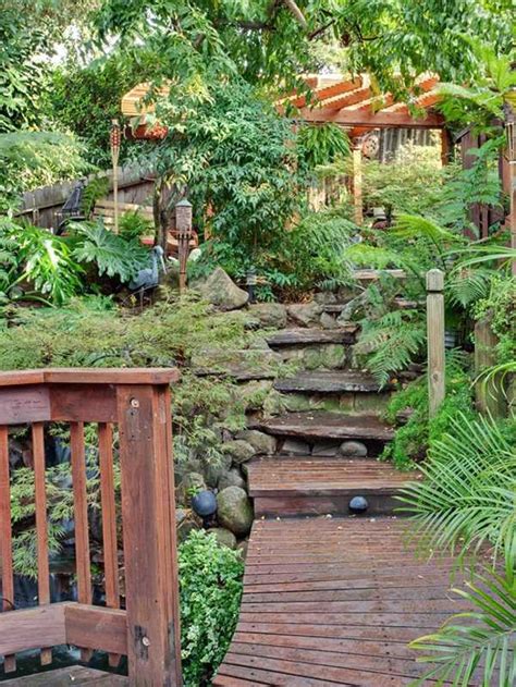 Landscaping 15 Ideas For Tropical Retreat In Your Garden