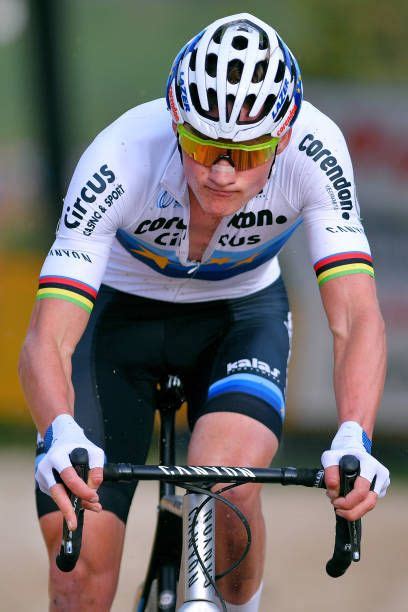 Nils van der poel tijdens een van de wereldbekers in thialf. Mathieu Van Der Poel of The Netherlands and Team Corendon ...