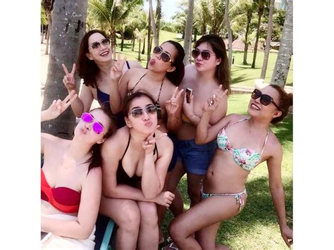 in photos ara mina and sunshine cruz flaunt bikini bodies in brunei gma entertainment