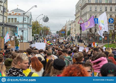 Lgbtq Pride Parade In Kyiv Editorial Photo Image Of Lesbian 232413326