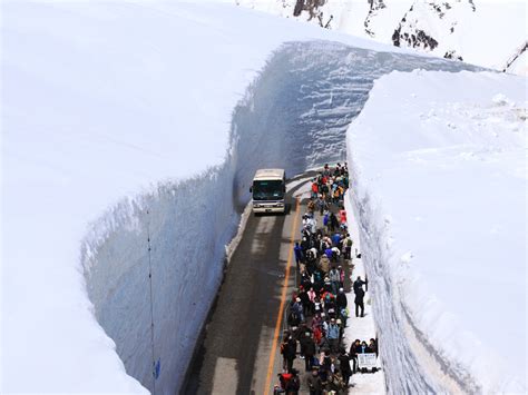 66 Feet Of Snow On The Tateyama Kurobe Alpine Route