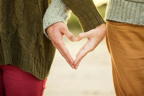 What Does A Healthy Relationship Look Like And Why Its Essential