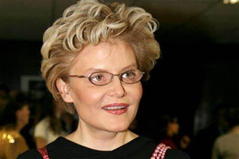 Елена Малышева: биография, личная жизнь, семья, муж, дети, диета — фото Картинка - Елена Малышева: биография, личная жизнь, семья, муж, дети, диета — фото