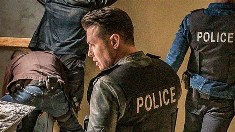 Watch Chicago Pd Highlight Ruzek And Antonio Fight