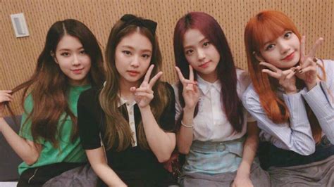 Because a name is the identity of your team or group. Black Pink's initial group name was weird | SBS PopAsia
