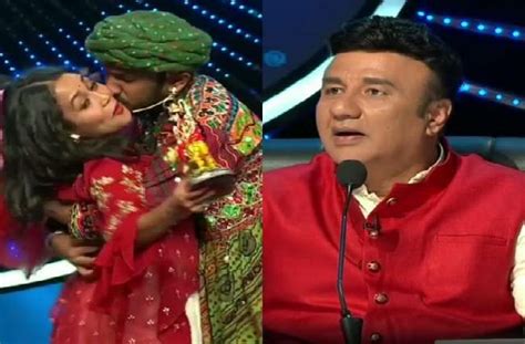 Indian Idol 11 Contestant Forcibly Kisses Neha Kakkar Watch Video Indian Idol 11 નેહા કક્કરને