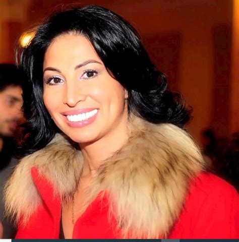 This New Rich Uae Sugar Mummy In Dubai Is Waiting For You To Accept Or