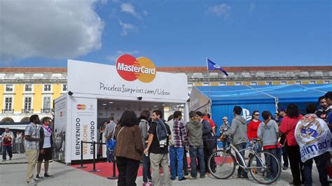 De referir por último que a final da liga dos campeões femininos terá lugar em san sebastian, em espanha, a 30 de agosto. Mastercard na Final da Liga dos Campeões da UEFA em Lisboa ...