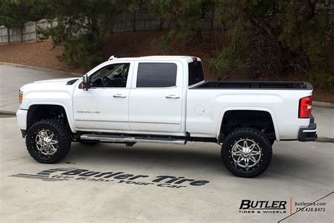 Gmc 2500hd Denali With 22in Fuel Lethal Wheels And Toyo Opmt Tires With