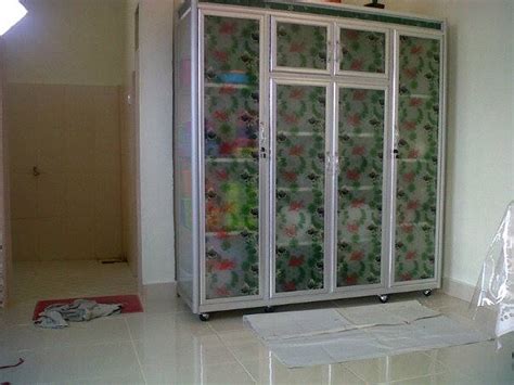 Harga murah di lapak ivan. TOKO KACA DAN ALUMINIUM ALYA : Lemari piring 4 Pintu