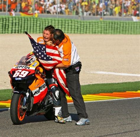 He started his motogp career with honda in 2003 immediately after winning the ama superbike championship. Nicky Hayden (Motorcycle Racer) Age, Fiancee, Death Cause ...