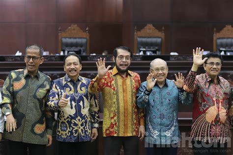 Foto Suhartoyo Resmi Gantikan Anwar Usman Sebagai Ketua Mk