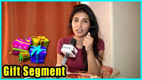 Harshita Gaur Receives Ts From Her Fans Exclusive Segment Youtube