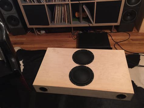 Erfahren sie, welche subwoofer am besten sind! We made a slim subwoofer to hide under a couch #handmade # ...