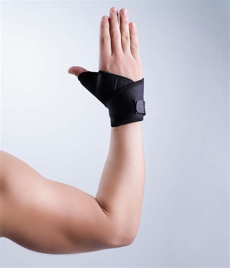The other pulgar technique is the one where the movement comes from the wrist. Inmovilizador de Pulgar - Argymsport