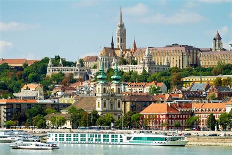 The lovely city is home to many attractions which makes it worth staying several days. Things To Do In Budapest, Hungary - Sunday Spotlight