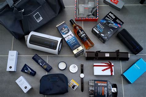 If you know a guy like this then make sure you kit them out with. Emtalks: Gift Guide For Him - What To Buy Men For Christmas