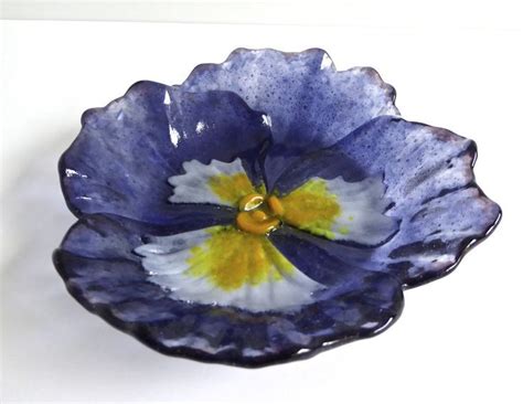 Fused Glass Pansy Dish Fused Glass Glass Fusion Ideas Fused Glass Plates