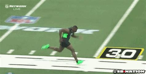 The Nfl Combine Got Nsfw When A Players Penis Came Out During The 40