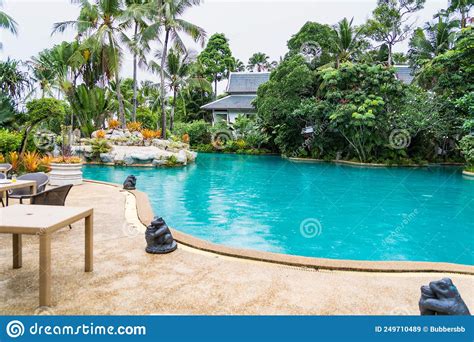 phuket thailand 08 2022 hermosa piscina de lujo de thavorn beach village resortandspa en phuket