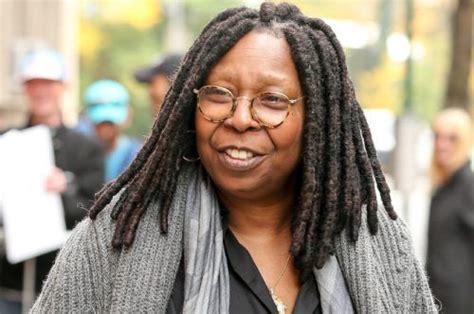 Whoopi Goldberg Returning To The View For Another Season Gossip And Gab
