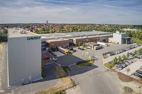 If your package appears damaged or tampered with upon delivery, do not accept it or sign for it. Davert opts for BEUMER stretch hood A for packaging its ...