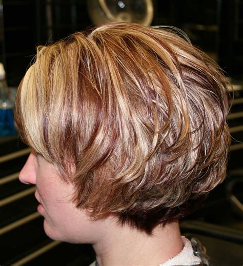2024 Popular Stacked Curly Bob Hairstyles