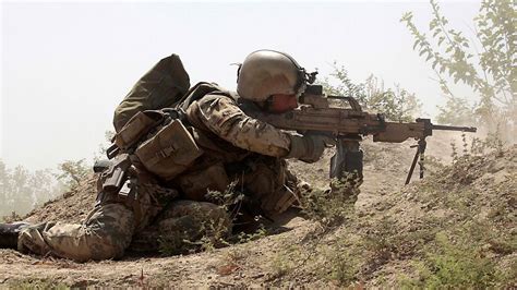 April 2010 sterben drei bundeswehrsoldaten, als sie in einen hinterhalt der. Beitrag - Deutscher BundeswehrVerband