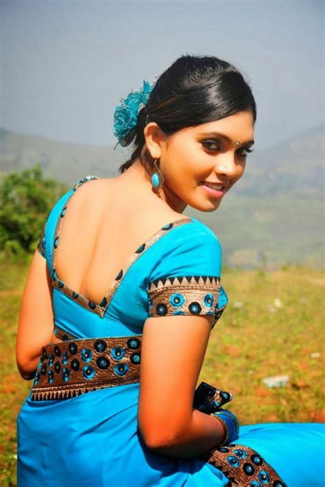 Download sathuranga vettai 2014 full movie. ishara actress, sathuranga vettai movie, sathuranga vettai ...