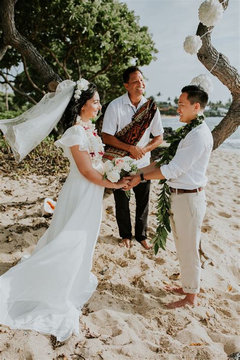 Elope In Hawaii The Ultimate 2023 Guide To Hawaii Elopement Packages