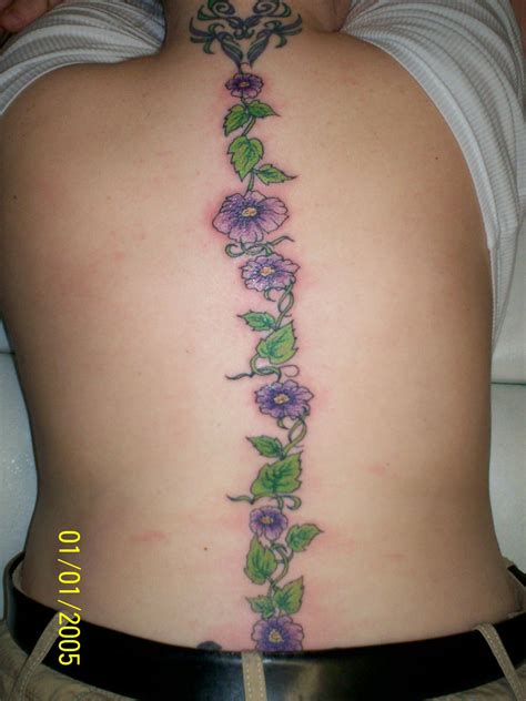 20 Fanciful Flower Spine Tattoo Ideas