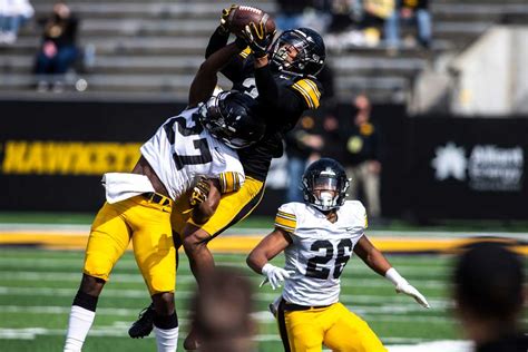 Who Are The Best Iowa Hawkeye Prospects For The 2022 Nfl Draft Visit