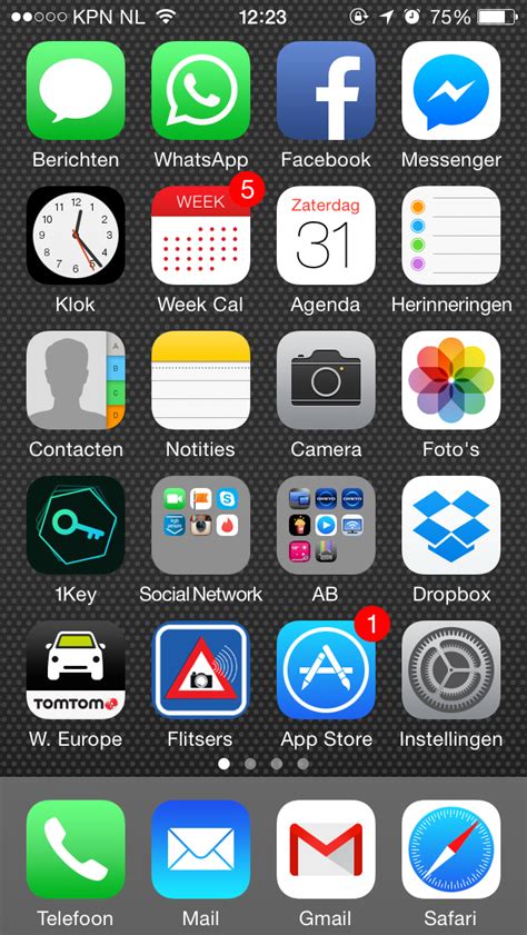 Na update iPhone 5 via iTunes blijft App Store icoon een cijfer
