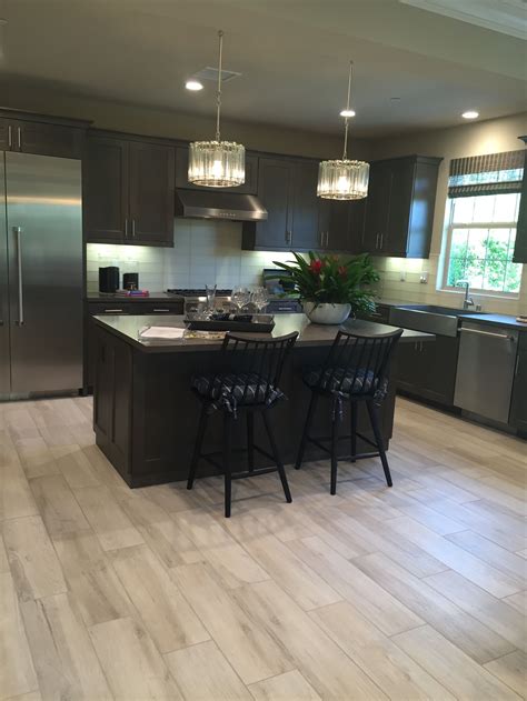 Arizona Tile Aequa Silva