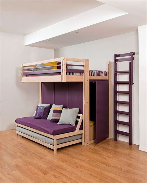 Nous avons particulièrement aimé sa solidité (épicéa massif oblige) et le fait que son design soit minimaliste, simple et épuré. Lit mezzanine avec rangement adulte - Table de lit