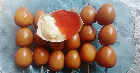 Masak sampai airnya menyusut yang menandakan bumbu telah meresap. Resep Sate telur puyuh #mudah oleh Ncisrirahayu - Cookpad