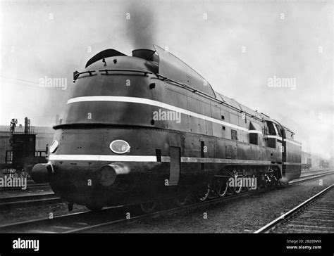 German Streamlined Steam Locomotives