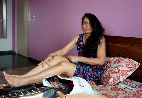 Indian Lingerie Model 52 Hopes To Inspire Inclusivity Change News