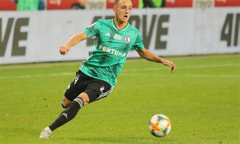 Roma vs napoli betting odds. Sky - Napoli: contatti per Karbownik, terzino del Legia ...