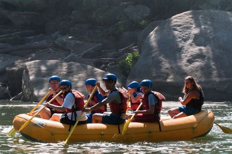 The 4 Best Spots To Go Whitewater Rafting In Kentucky