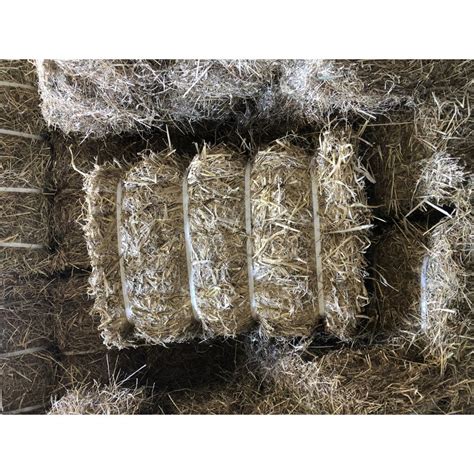 Fearns Compressed Banded Straw Feed And Bedding From Fearns Farm Uk