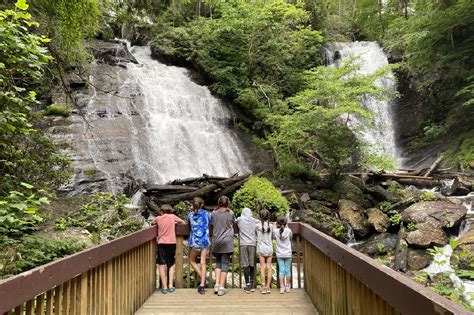 A First Timers Guide To Hiking Beautiful Anna Ruby Falls