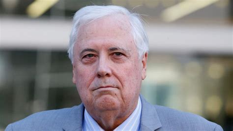 Clive Palmer snaps up Fig Tree Pocket trophy house for a song