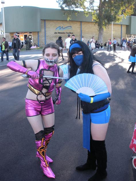 Supanova 2013 Mileena And Kitana Cosplay By 2195razielim On Deviantart