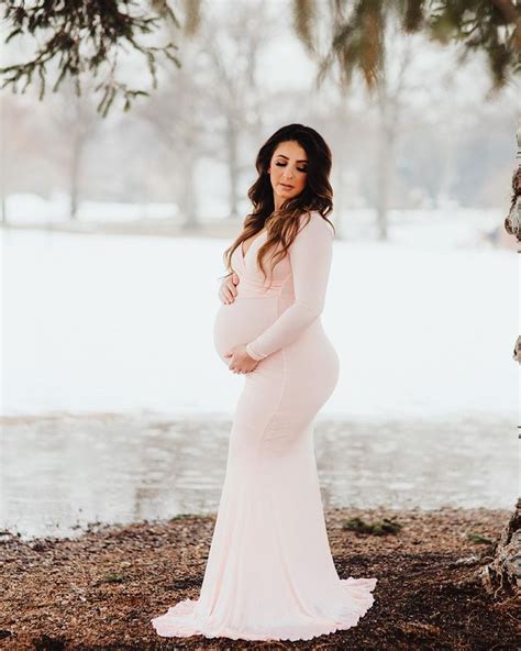 Coolest Maternity Photoshoot Outfit Ideas Styles Weekly