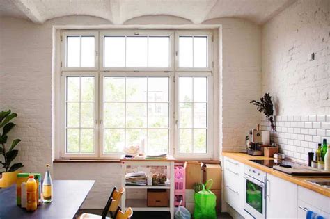 How To Decorate A Wall With A Window In The Middle Home