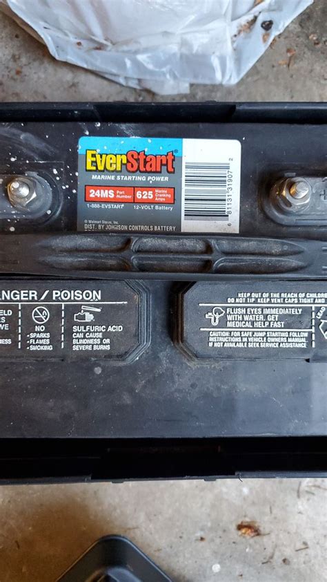 Everstart Marine Deep Cycle 12v Battery For Sale In Lacey Wa Offerup