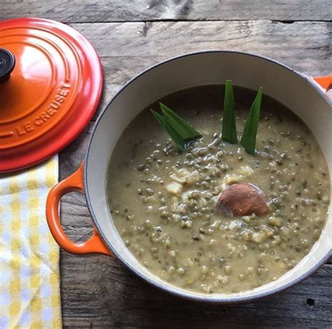 Rendamlah kacang hijau selama kurang lebih 1 jam. Cara Membuat Bubur Kacang Hijau Original Yang Enak, Gurih ...