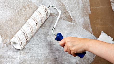 Wallpapering New Plaster Pro Tips For The Perfect Prep Homebuilding