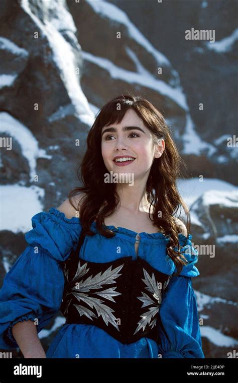 Lily Collins Mirror Mirror 2012 Stock Photo Alamy